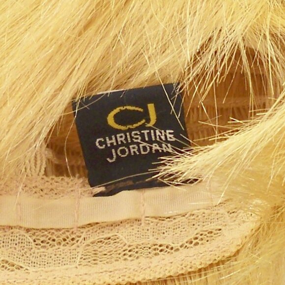 NEW Christine Jordan 100% H/H, Blond, Bright #22B, Size Avg A1131 - Picture 8 of 12